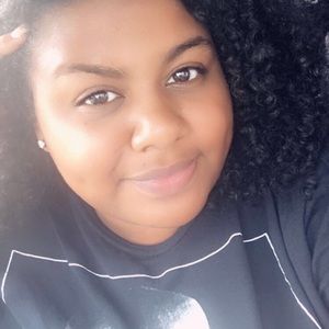 Meet your Posher, Jocelyn